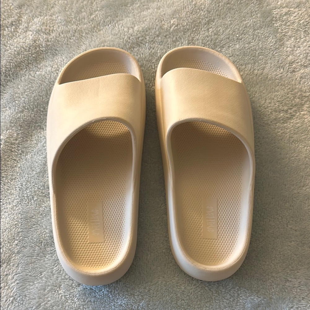Off White Rubber Target Slide Sandals